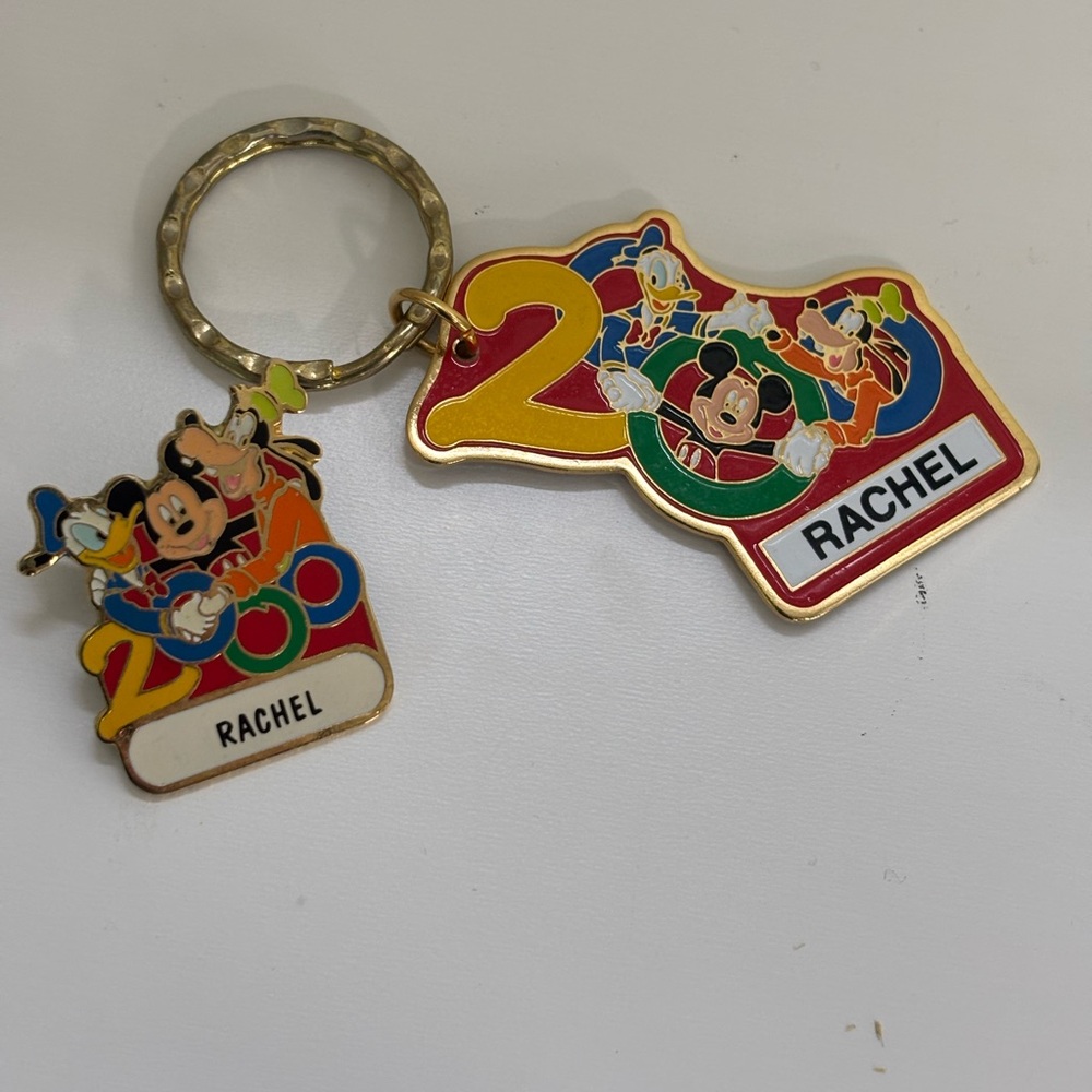 VTG Y2K Disney World Trading Pin Name Tag  & Keychain Rachel Souvenir Vintage